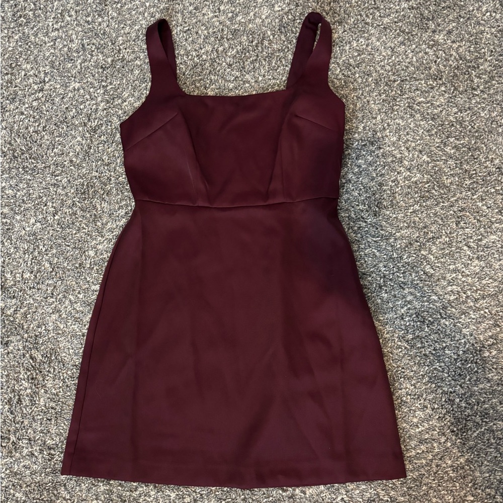 Elegant Burgundy Sleeveless Dress